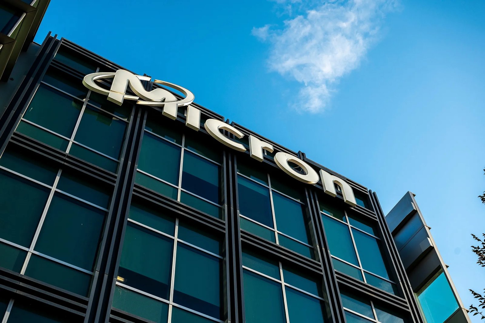 Micron récord en $795 y BlackRock + JPMorgan apostando a Real World Assets